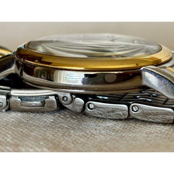 Seiko Solar Diamond two-tone mother-of-pearl women's watch, SUP398 - Picture 8 of 9